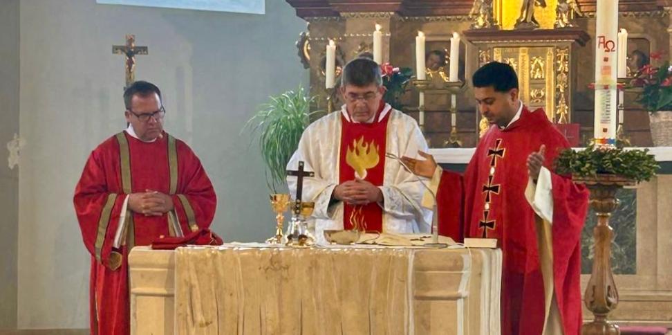 Einführung des Dekanskooperator Pater Shijo Paul an Pfingsten 2025